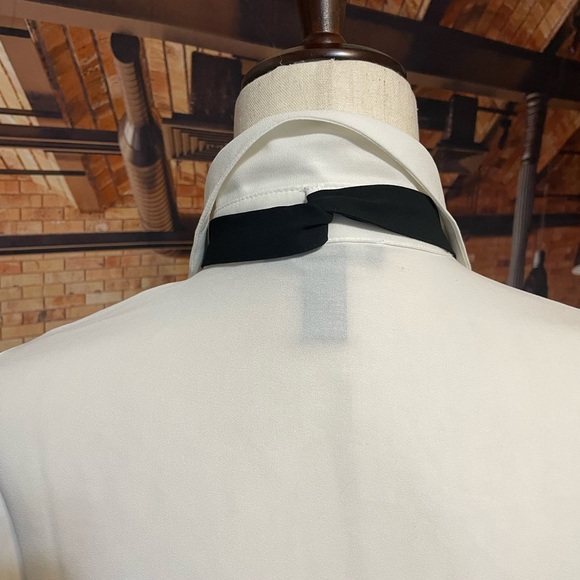 White button down women’s blouse with black attached tie - Picture 3 of 5